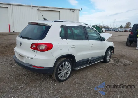 2011 Volkswagen Tiguan Se z USA, uszkodzony, nr VIN WVGAV7AX6BW513761
